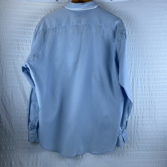 Robert Graham Button Down Mens Shirt Blue with flowered accents Size XL - Picture 3 of 15